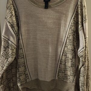 Daytrip From Buckle Beige Sweater with Textured Sleeves
